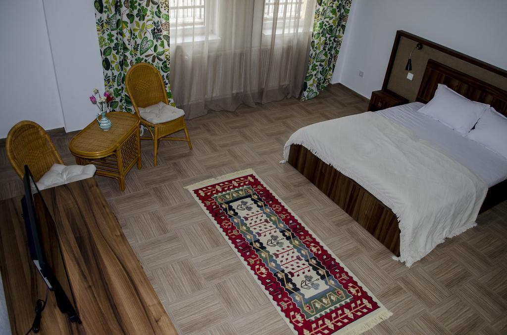 Mai Danube Hotel Ieşelniţa Buitenkant foto