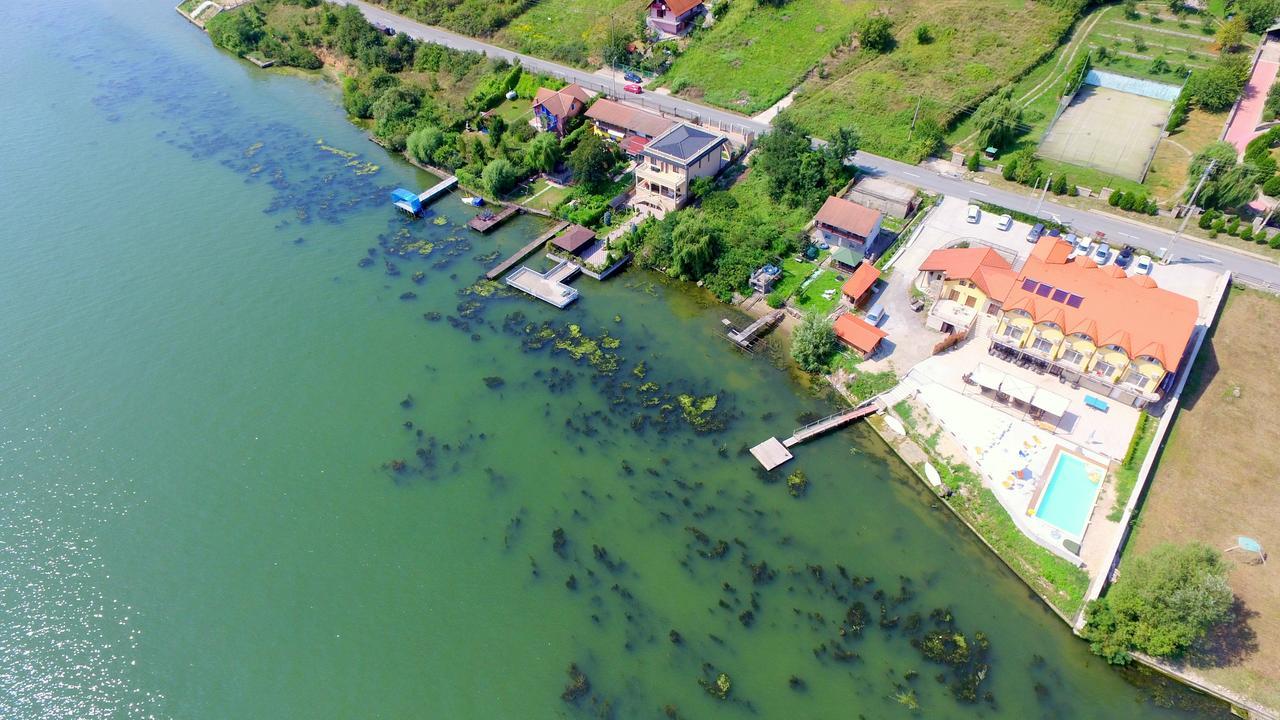 Mai Danube Hotel Ieşelniţa Buitenkant foto