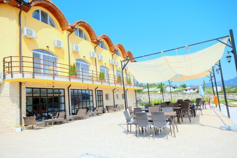 Mai Danube Hotel Ieşelniţa Buitenkant foto